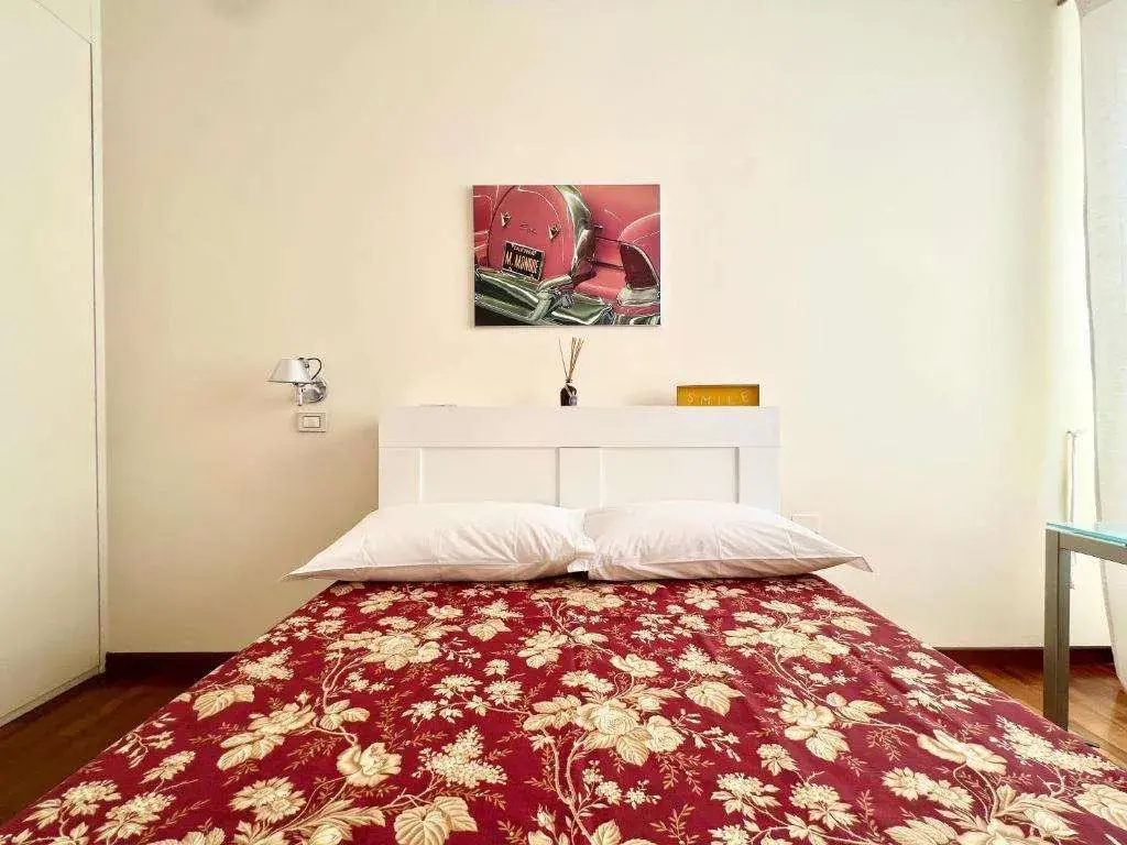 Photo - Stylish room in milano