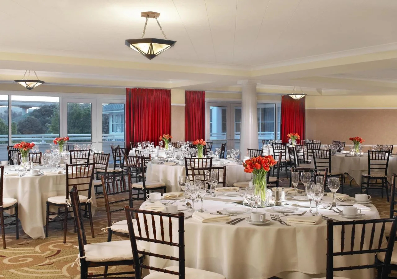 Photo - Sheraton Sonoma Wine Country Petaluma