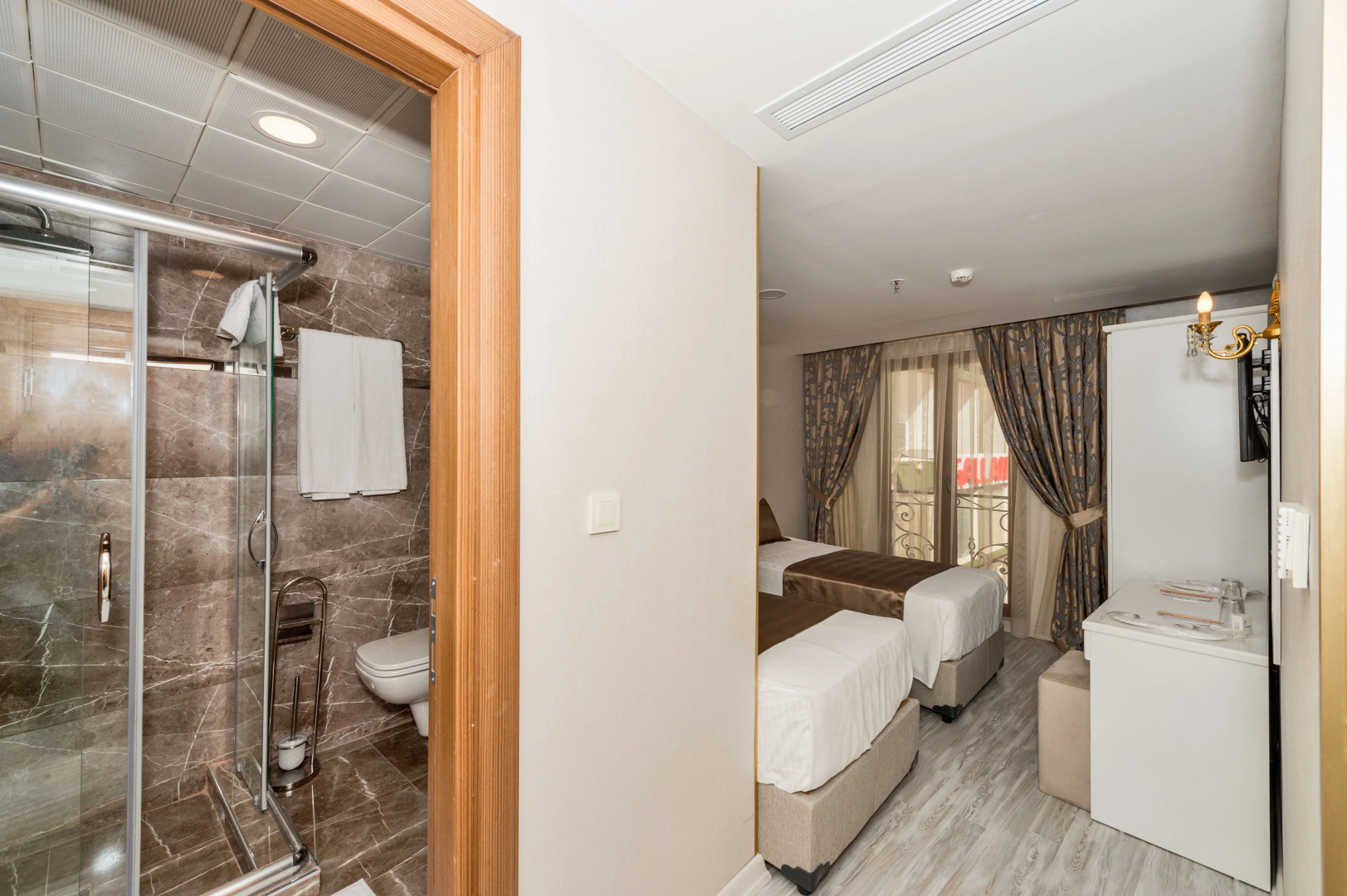 Foto - Grand Pamir Hotel