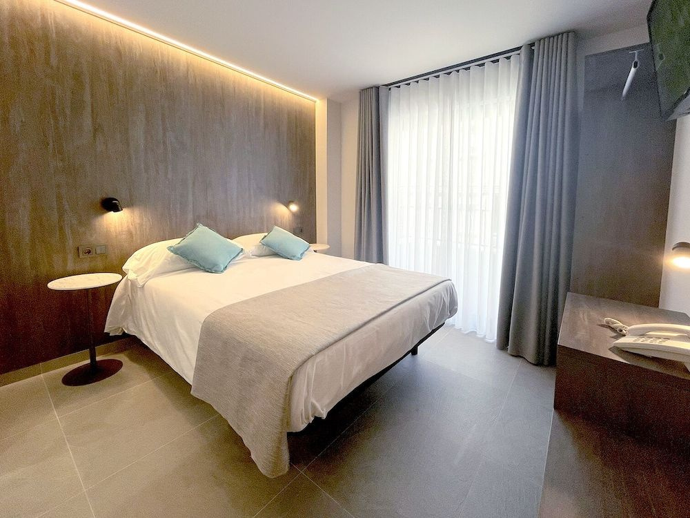 Foto - Hotel Quatre Llunes