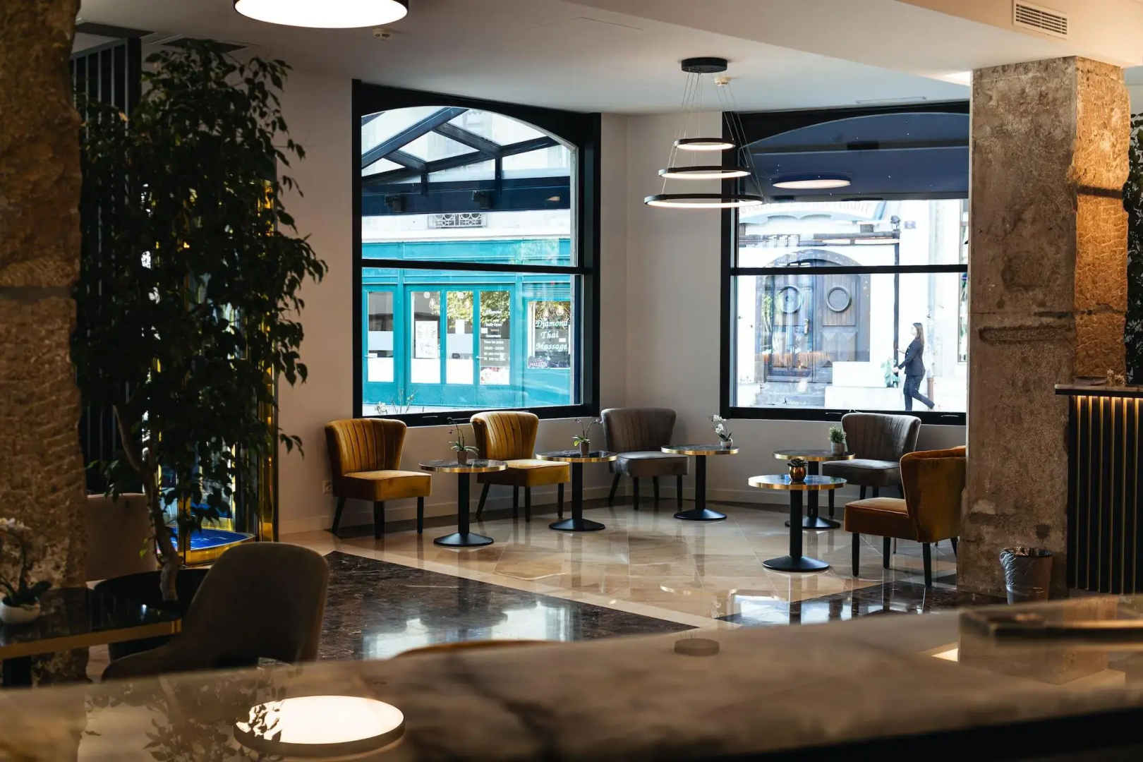 Photo - Hotel Montbrillant