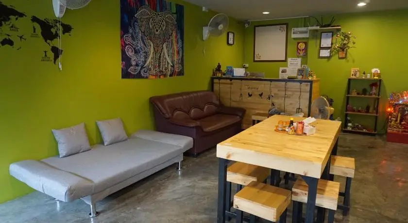 Photo - OYO 730 Meedee Hostel