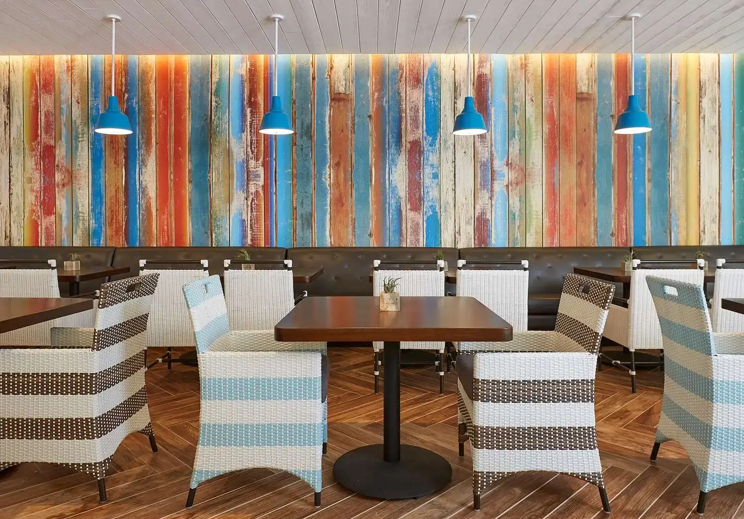 Photo - The Waterfront Beach Resort, A Hilton Hotel