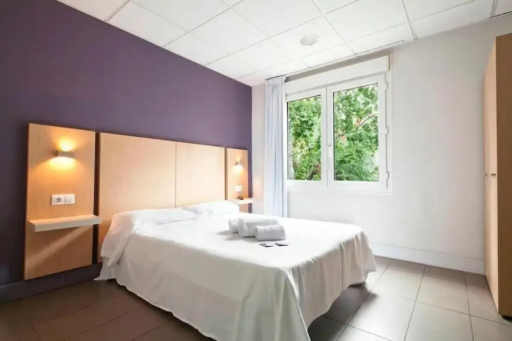 Photo - Hostal Putxet by gaiarooms