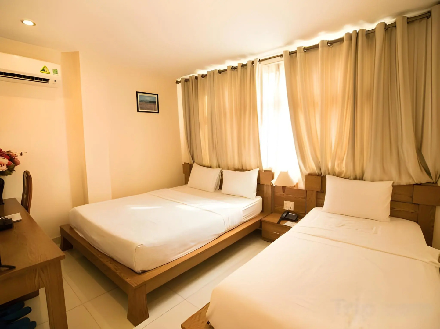 Photo - Ipeace Hotel