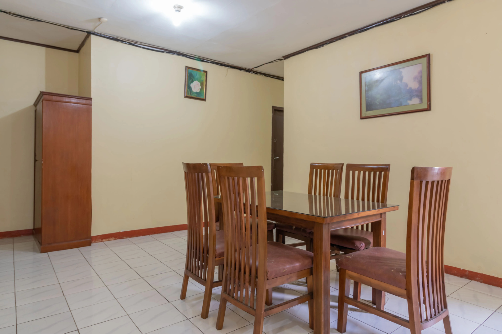 Foto - RedDoorz near Pondok Indah Water Park