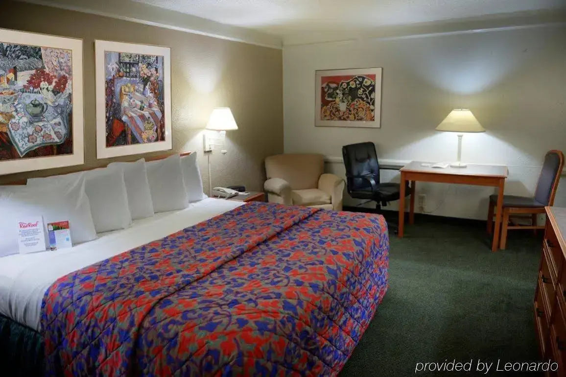 Photo - Red Roof Inn North Dallas - Park Central