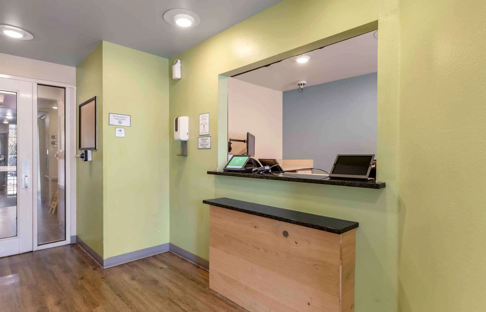 Photo - Extended Stay America Select Suites - Orlando - East