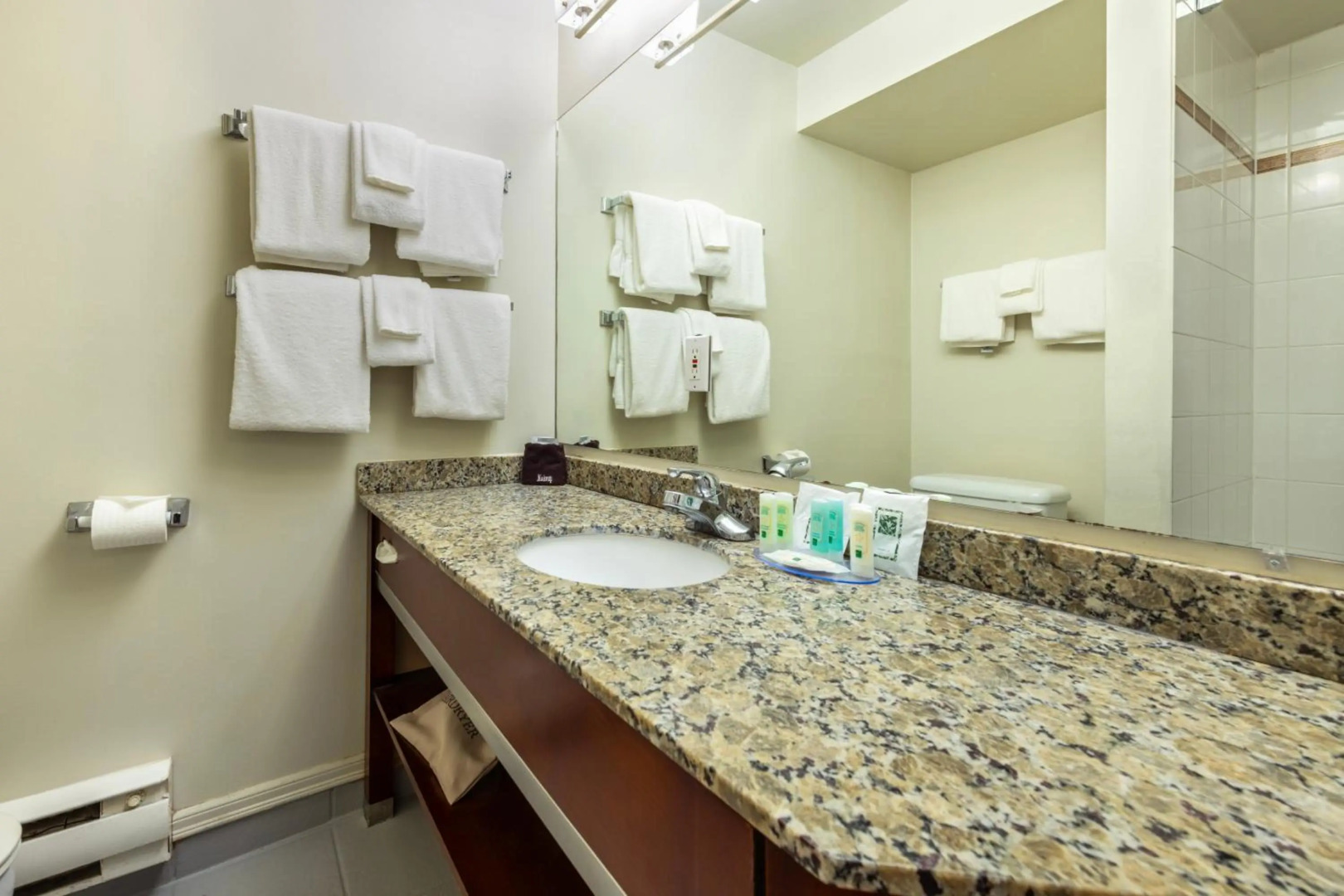 Foto - Quality Inn & Suites