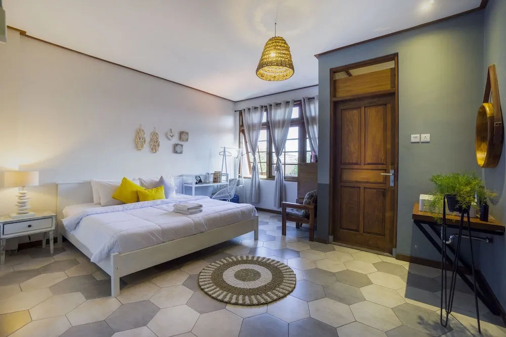 Photo - Interconnection Hostel
