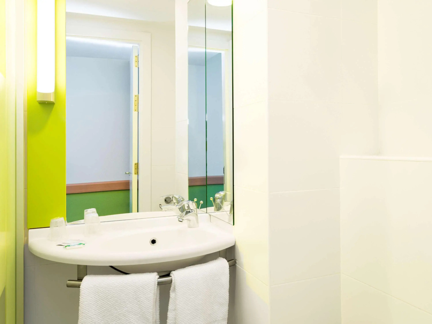 Photo - B&B HOTEL Zaragoza Plaza Mozart