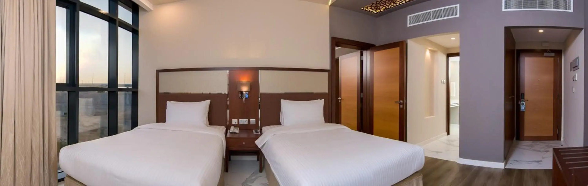 Photo - Muscat Gate Hotel