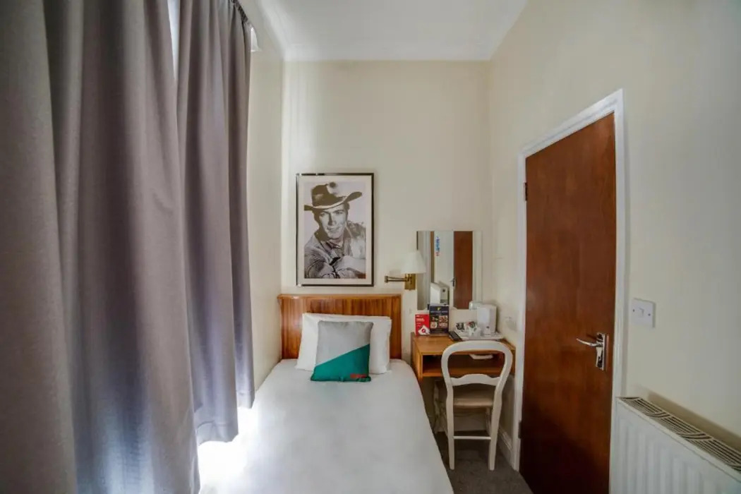 Foto - St George's Hotel