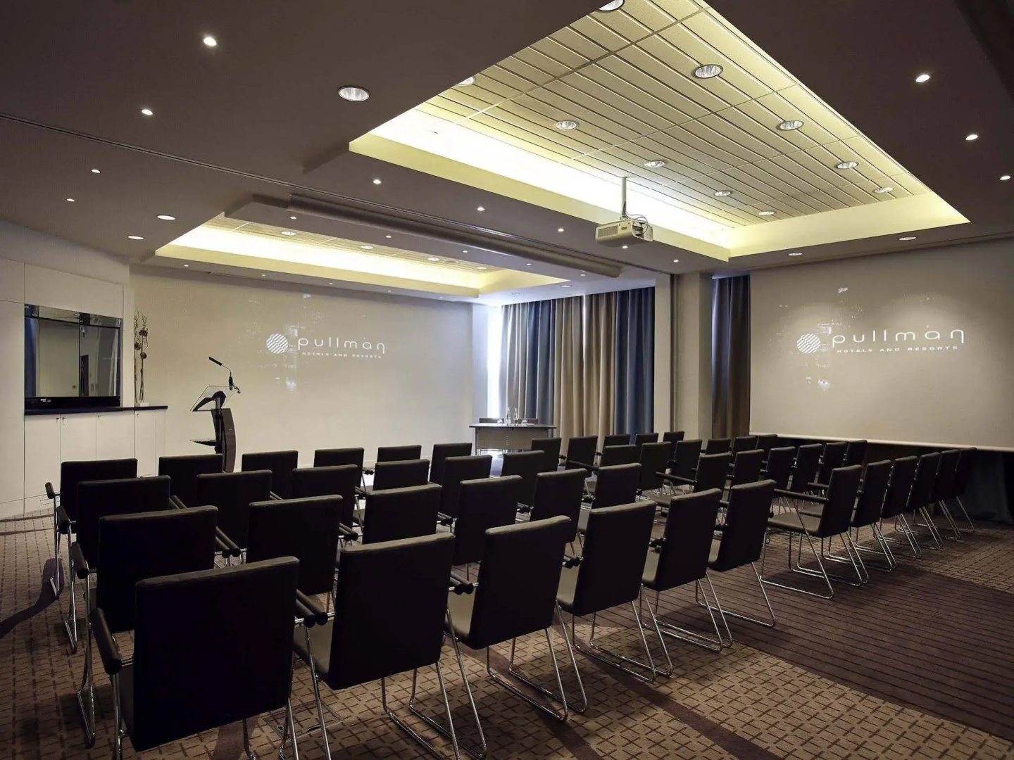 Photo - FirstName Toulouse, part of JdV by Hyatt
