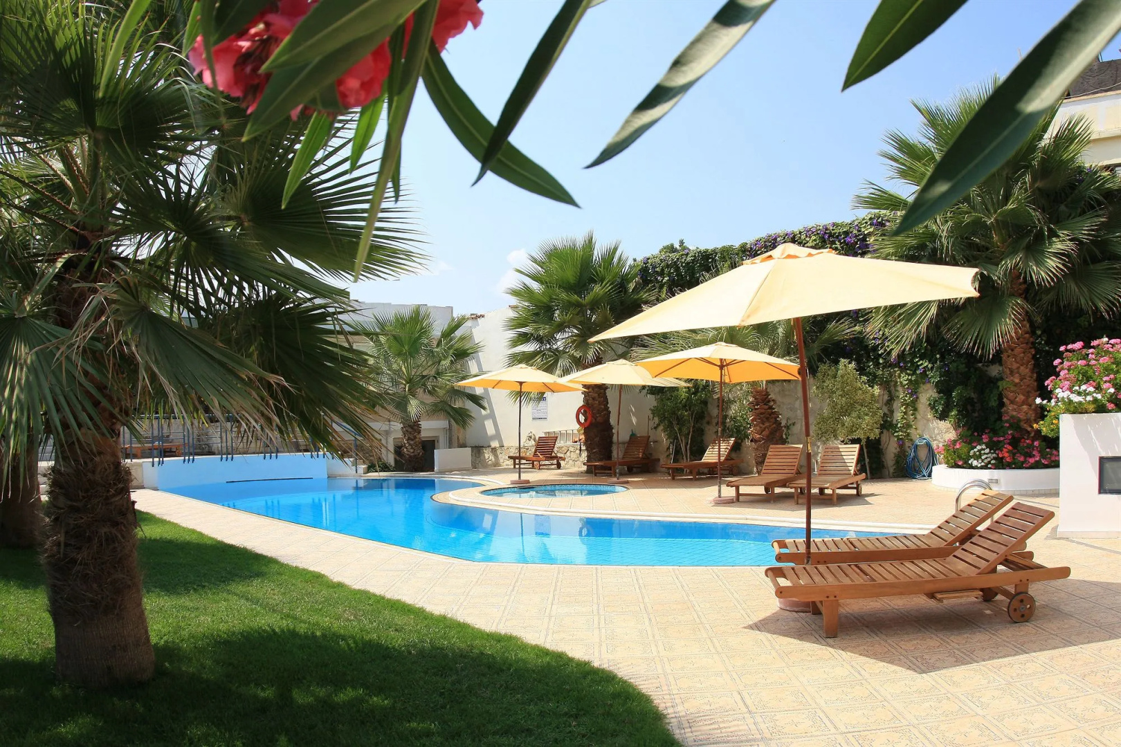 Photo - Elizabeth Suites