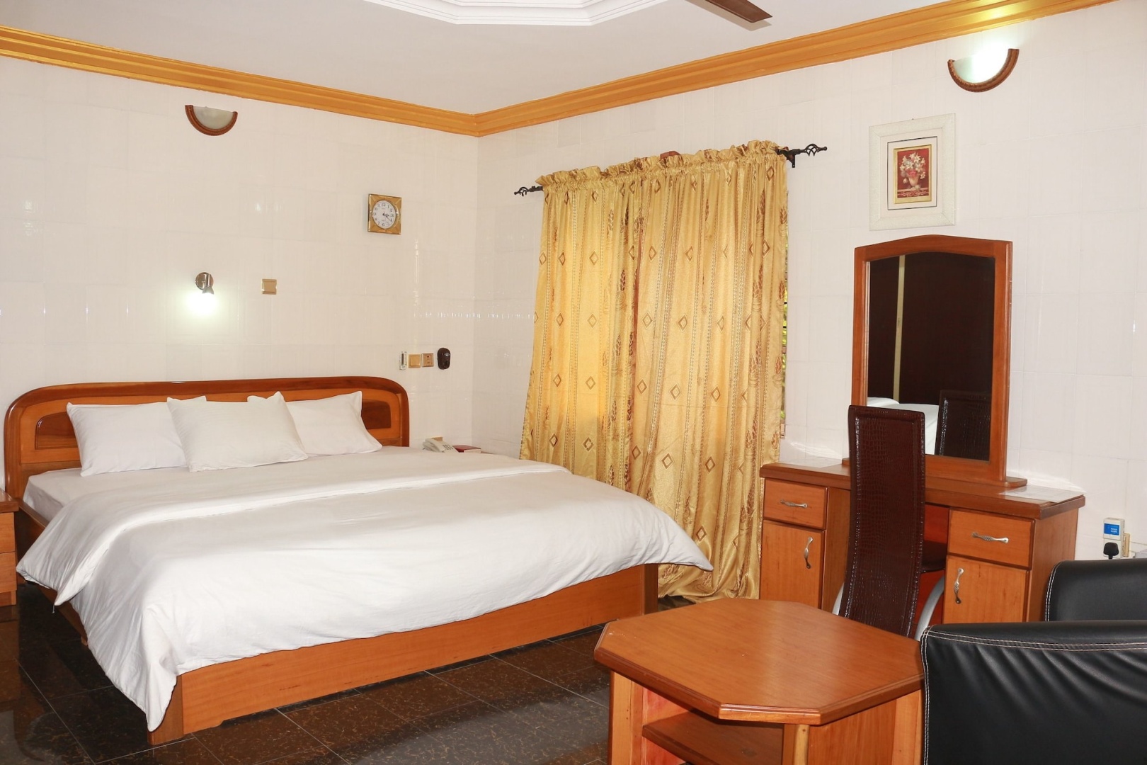 Cute Villa Hotel and Suites
