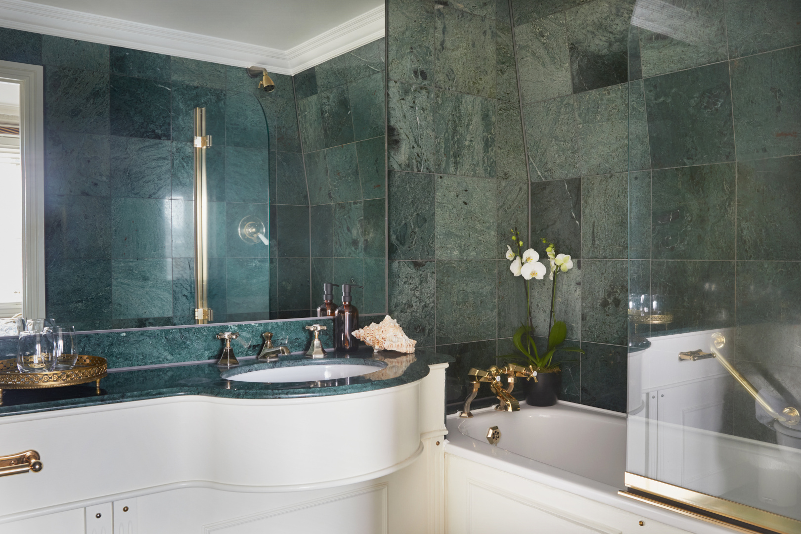 Photo - The Egerton House Hotel