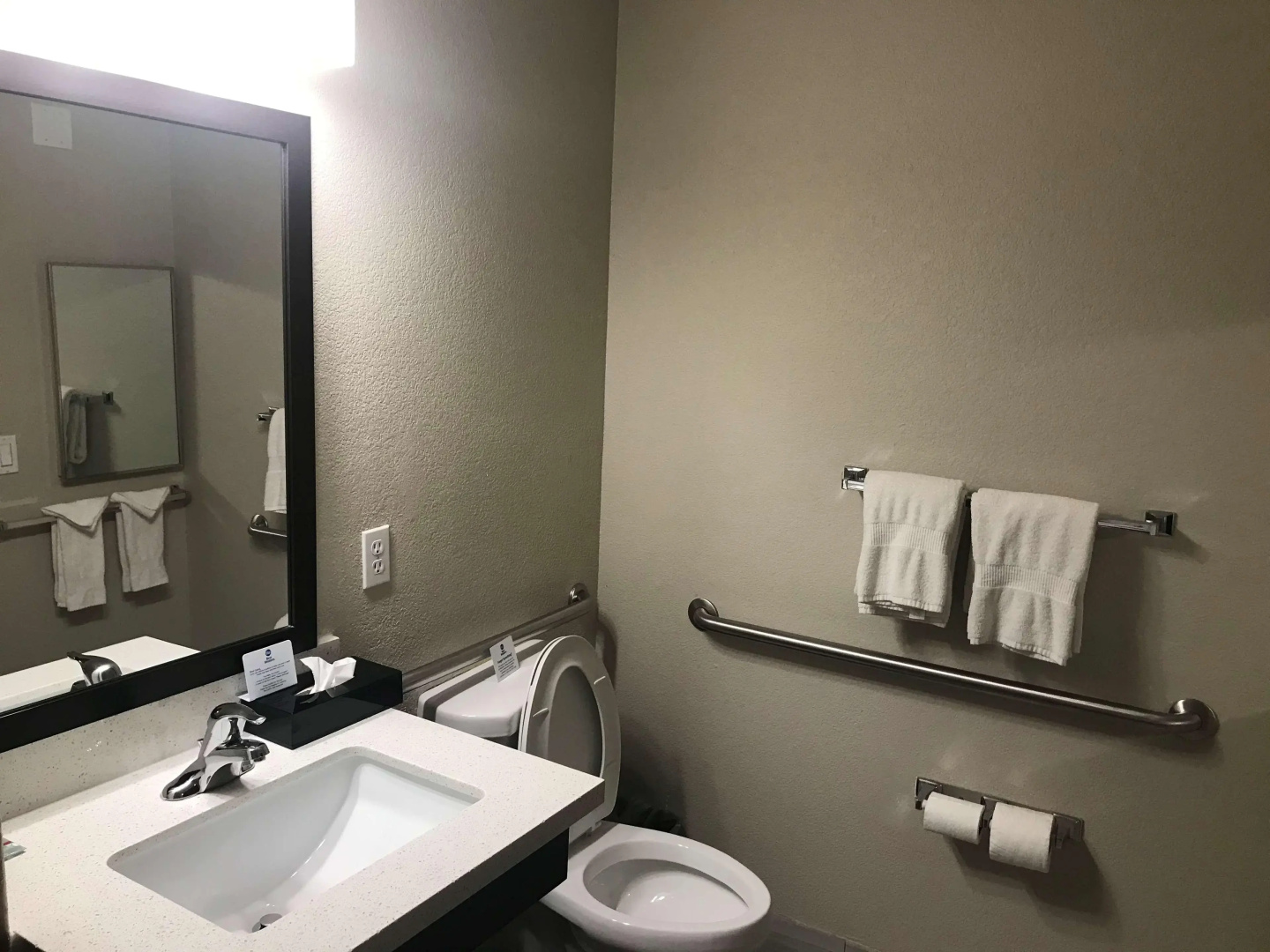 Photo - Best Western North Phoenix Hotel