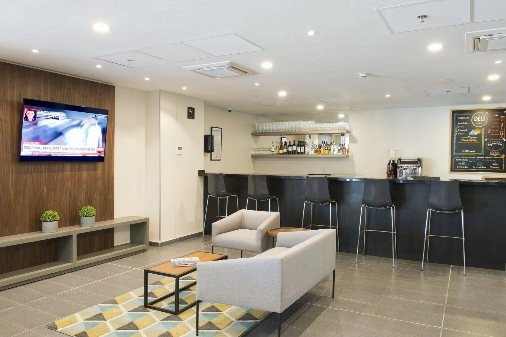 Photo - City Express by Marriott Santiago Aeropuerto Chile
