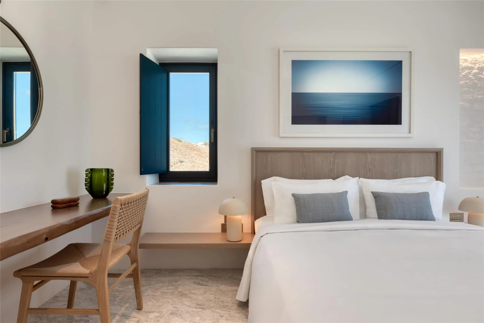 Photo - Sandblu Santorini, LXR Hotels & Resorts