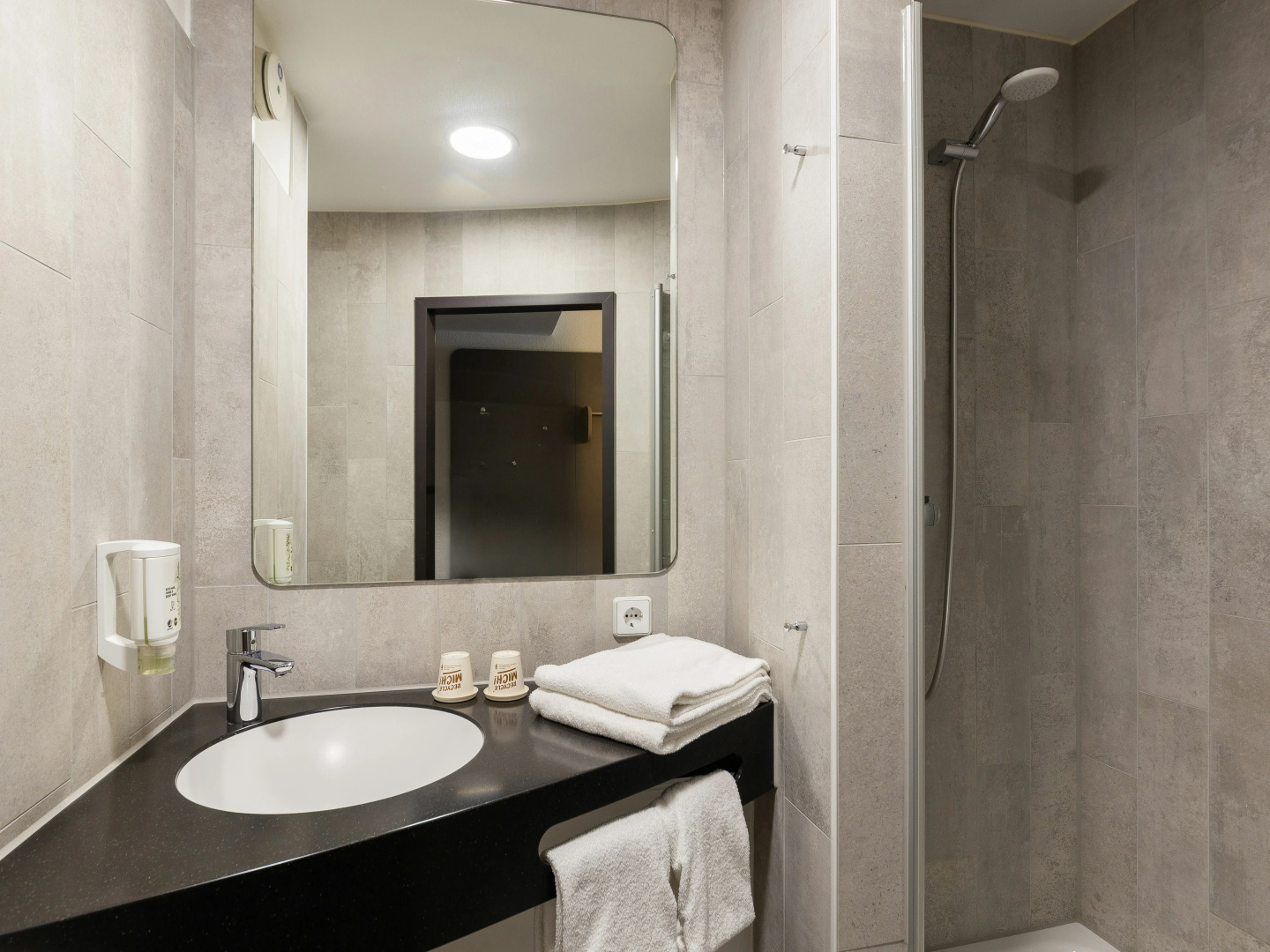 Photo - B&B Hotel Düsseldorf City-Süd