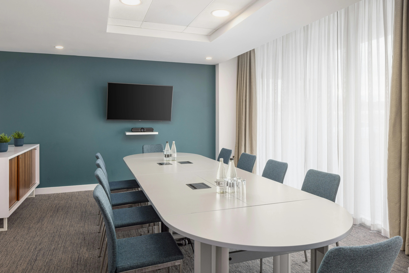 Photo - Hampton by Hilton London Stansted Airport