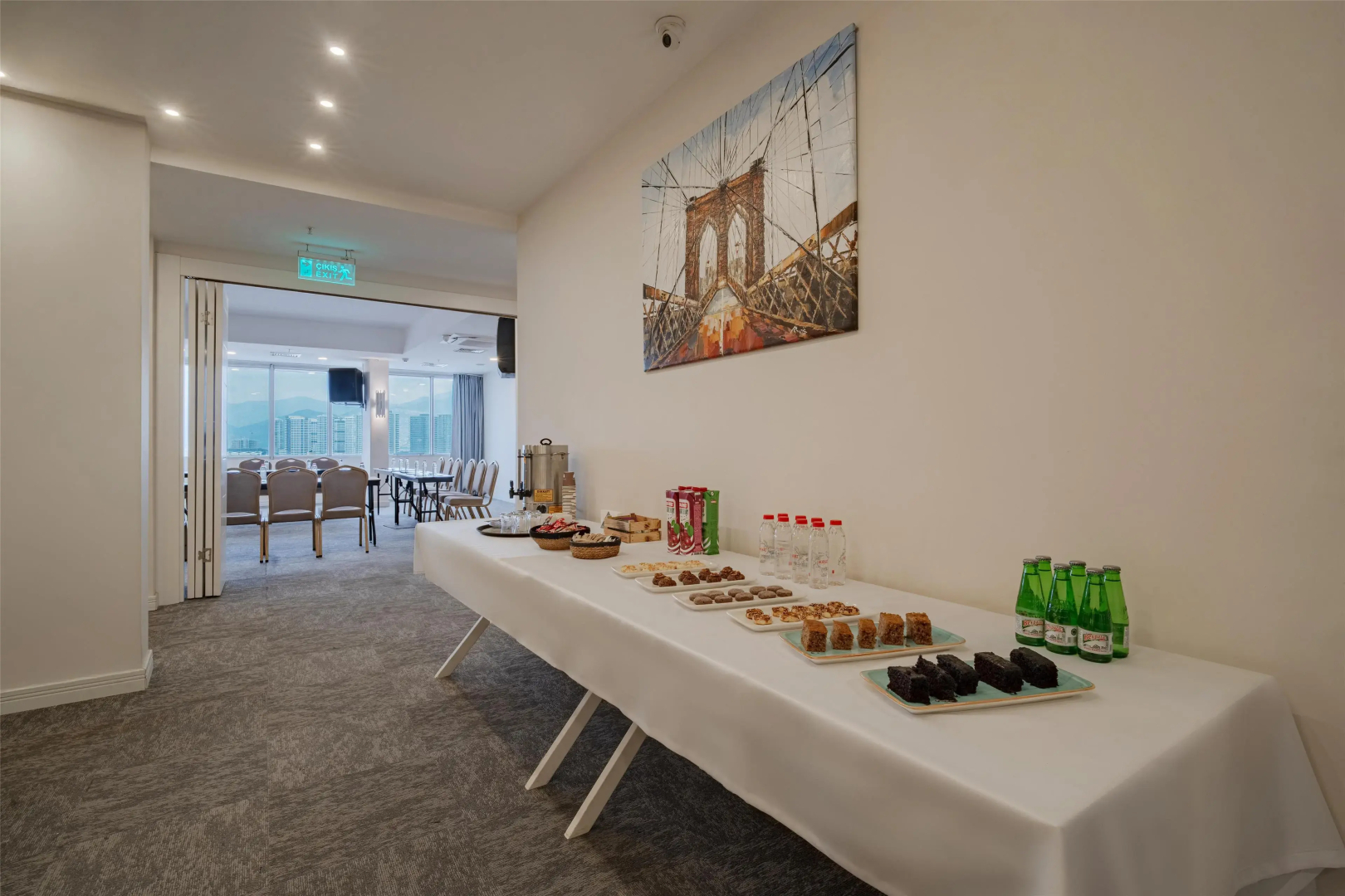 Photo - Best Western Izmir Hotel