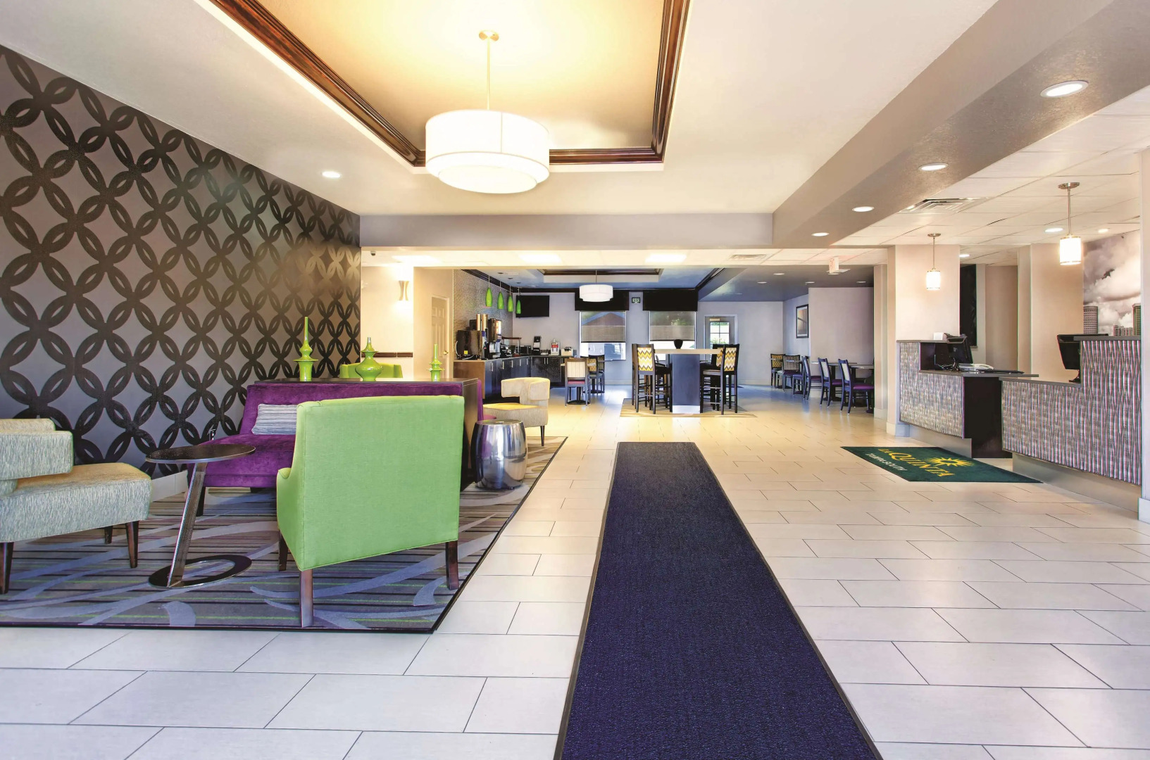 Photo - La Quinta by Wyndham Tampa Bay Area-Tampa South