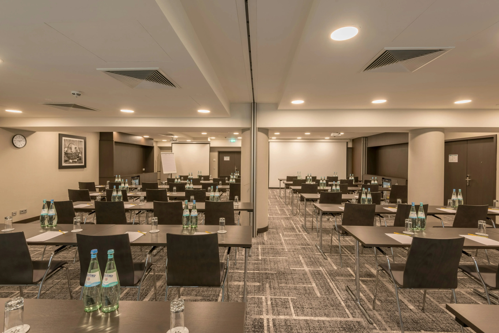 Photo - Hilton Garden Inn Frankfurt City Centre