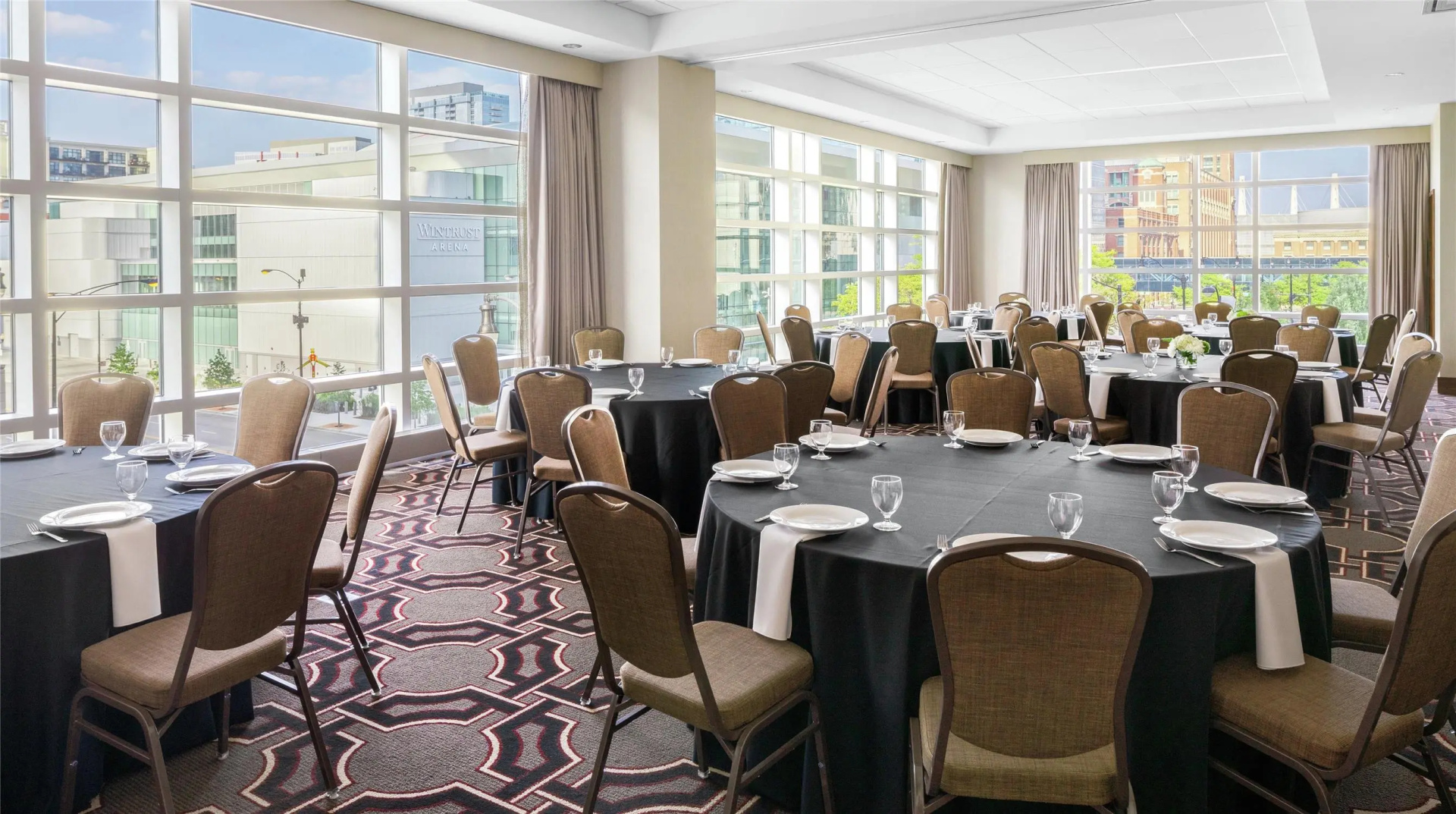 Photo - Hilton Garden Inn Chicago McCormick Place