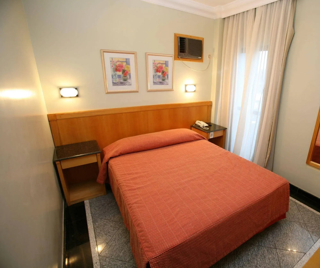 Foto - Plaza Inn Executive