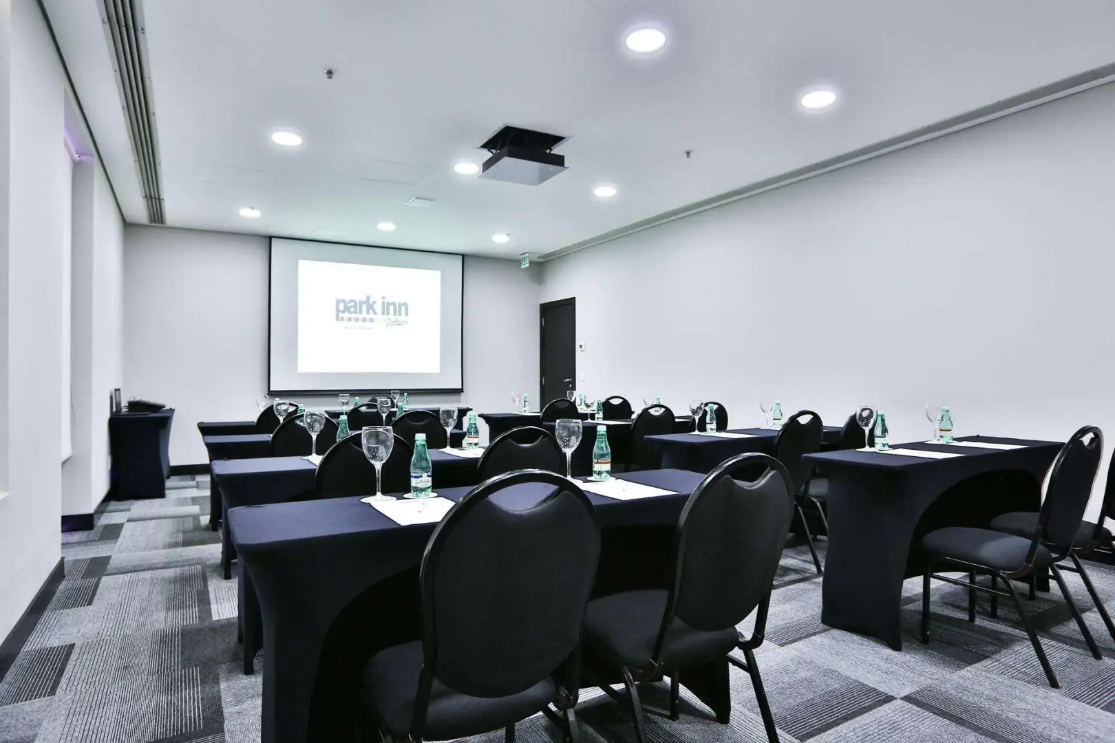 Foto - Park Inn by Radisson Berrini