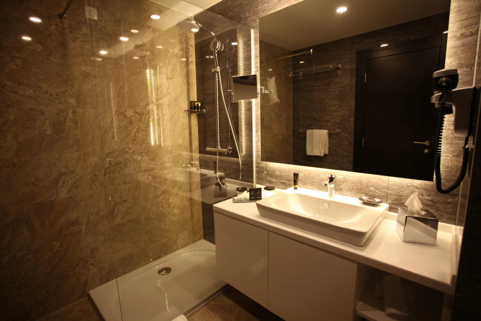 Foto - Malak Regency Hotel