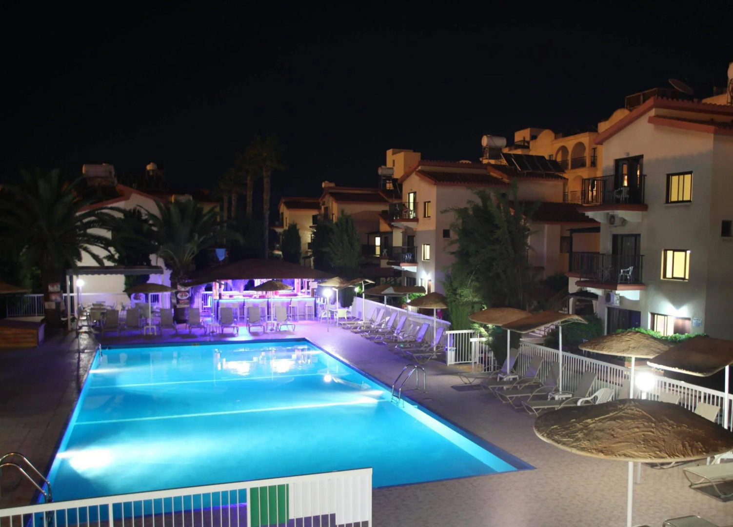 Photo - Windmills Hotel Apartments