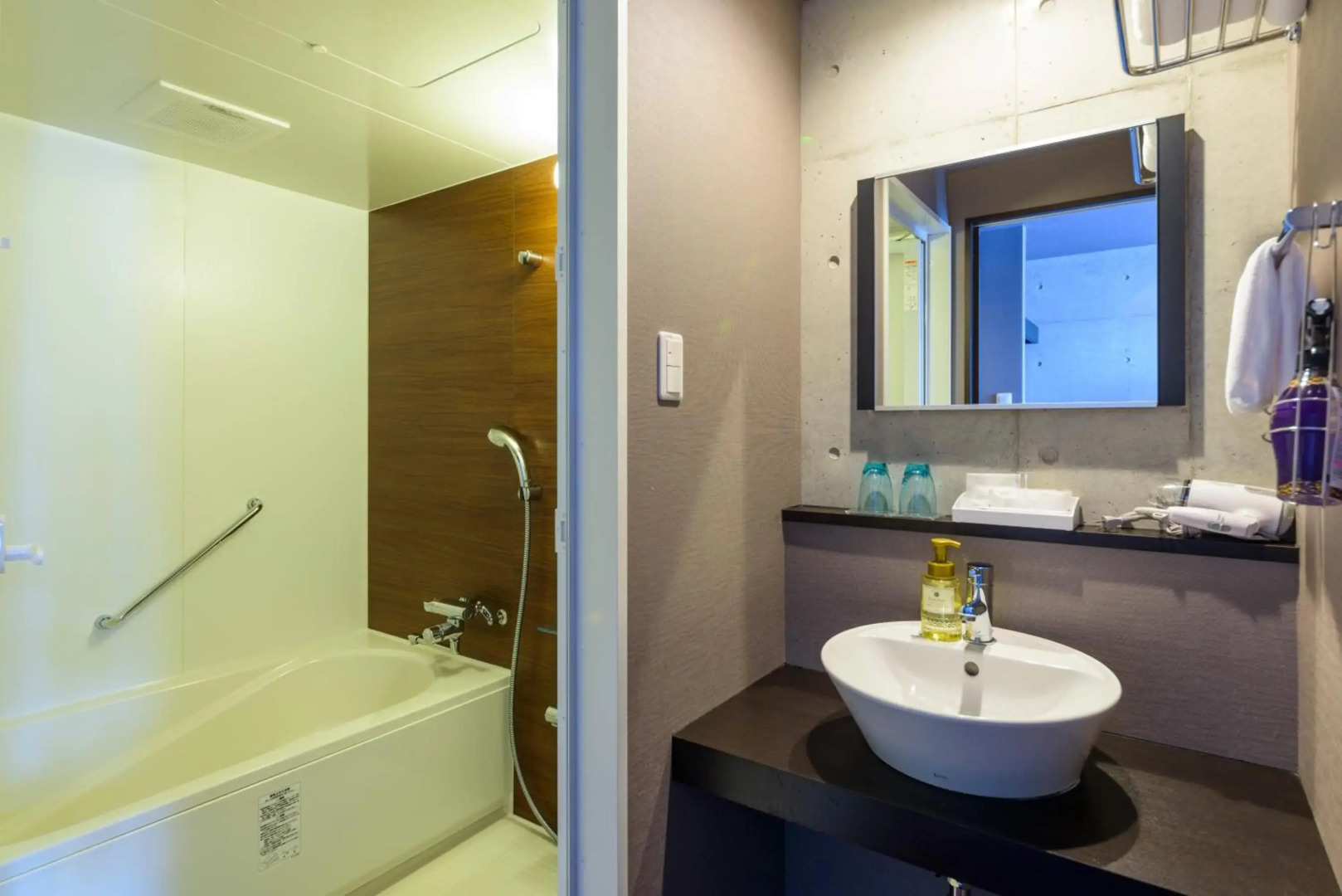 Foto - Naha-West Inn