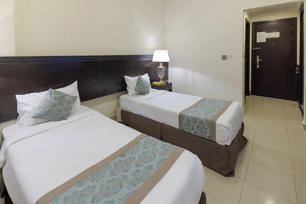 Photo - Snood Al Huda