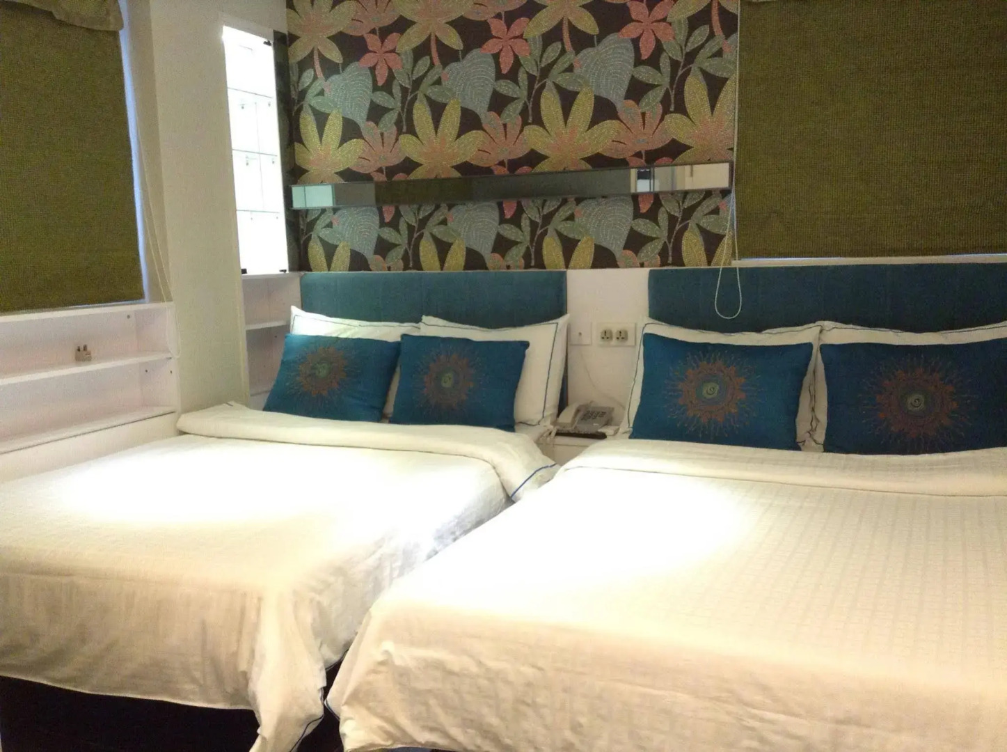 Photo - Seasons Hotel