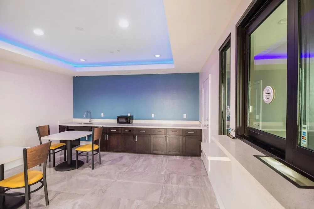 Foto - Scottish Inn & Suites Houston Willowbrook