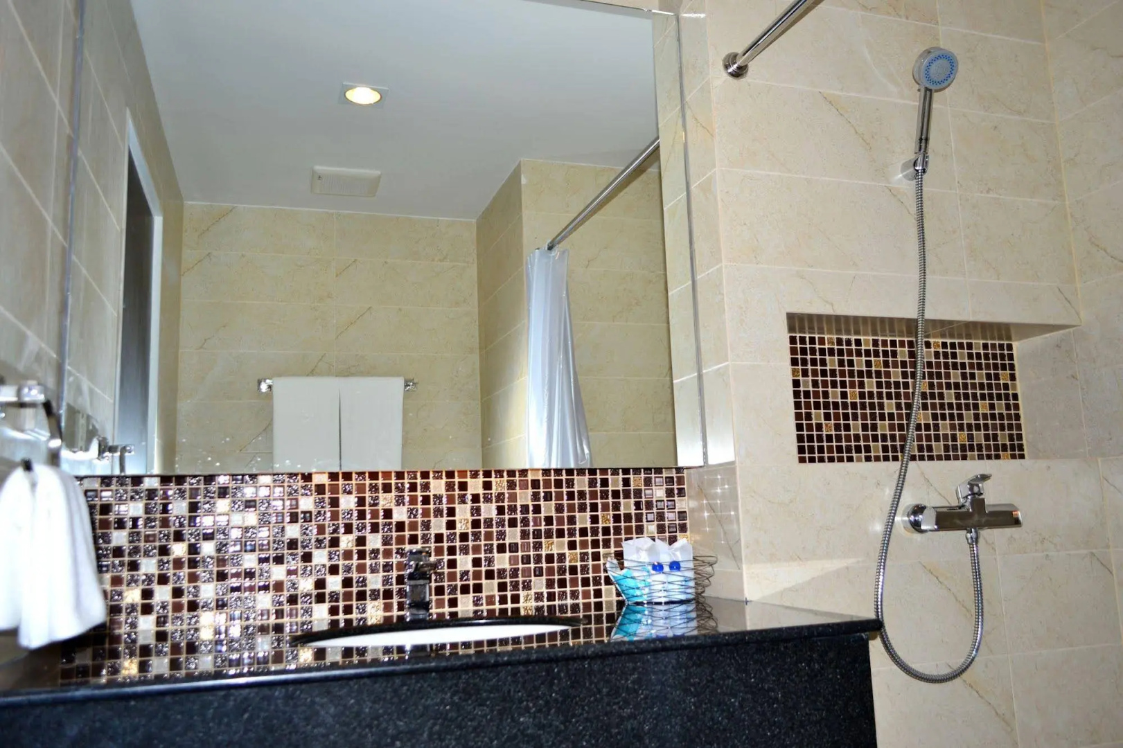 Photo - Flipper Lodge Hotel - SHA Extra Plus