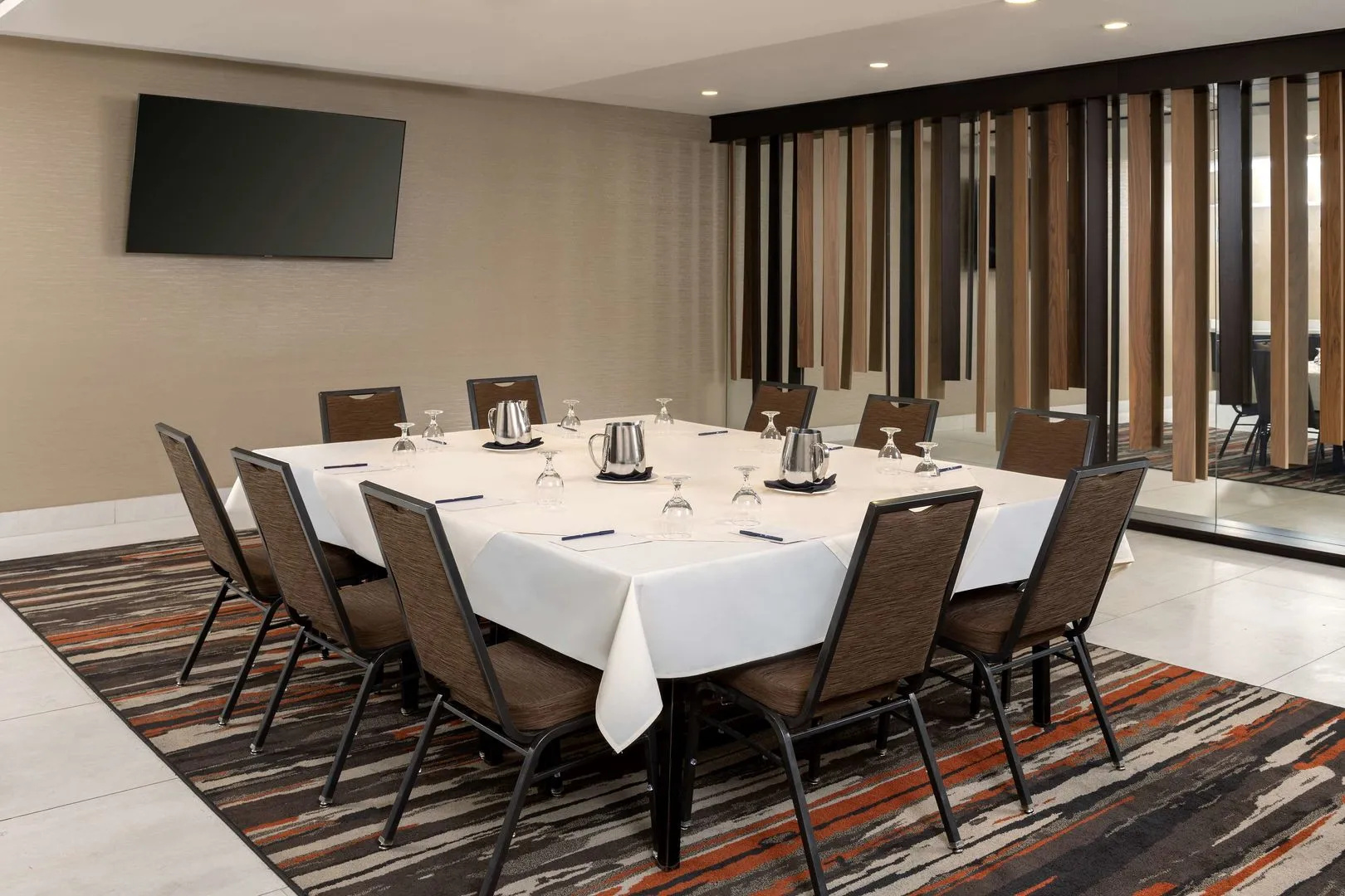 Photo - DoubleTree by Hilton Hotel San Bernardino
