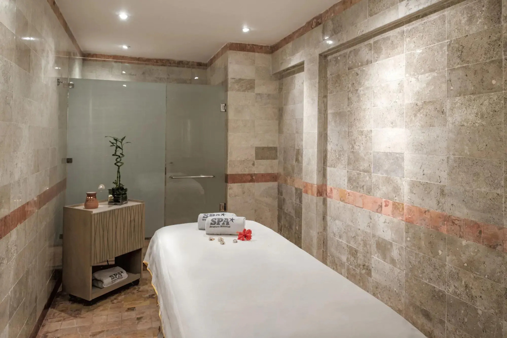 Photo - Iberostar Waves Quetzal - All Inclusive