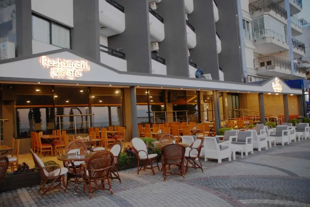 Photo - Sunday Beach Hotel