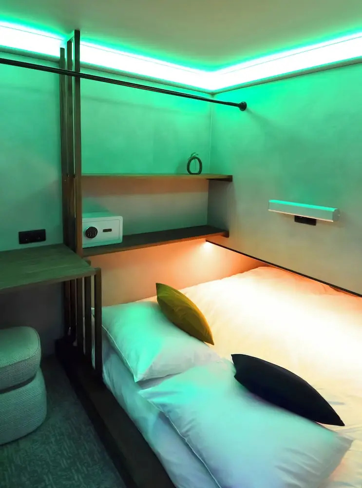 Foto - The Hyve Capsule hostel Amsterdam