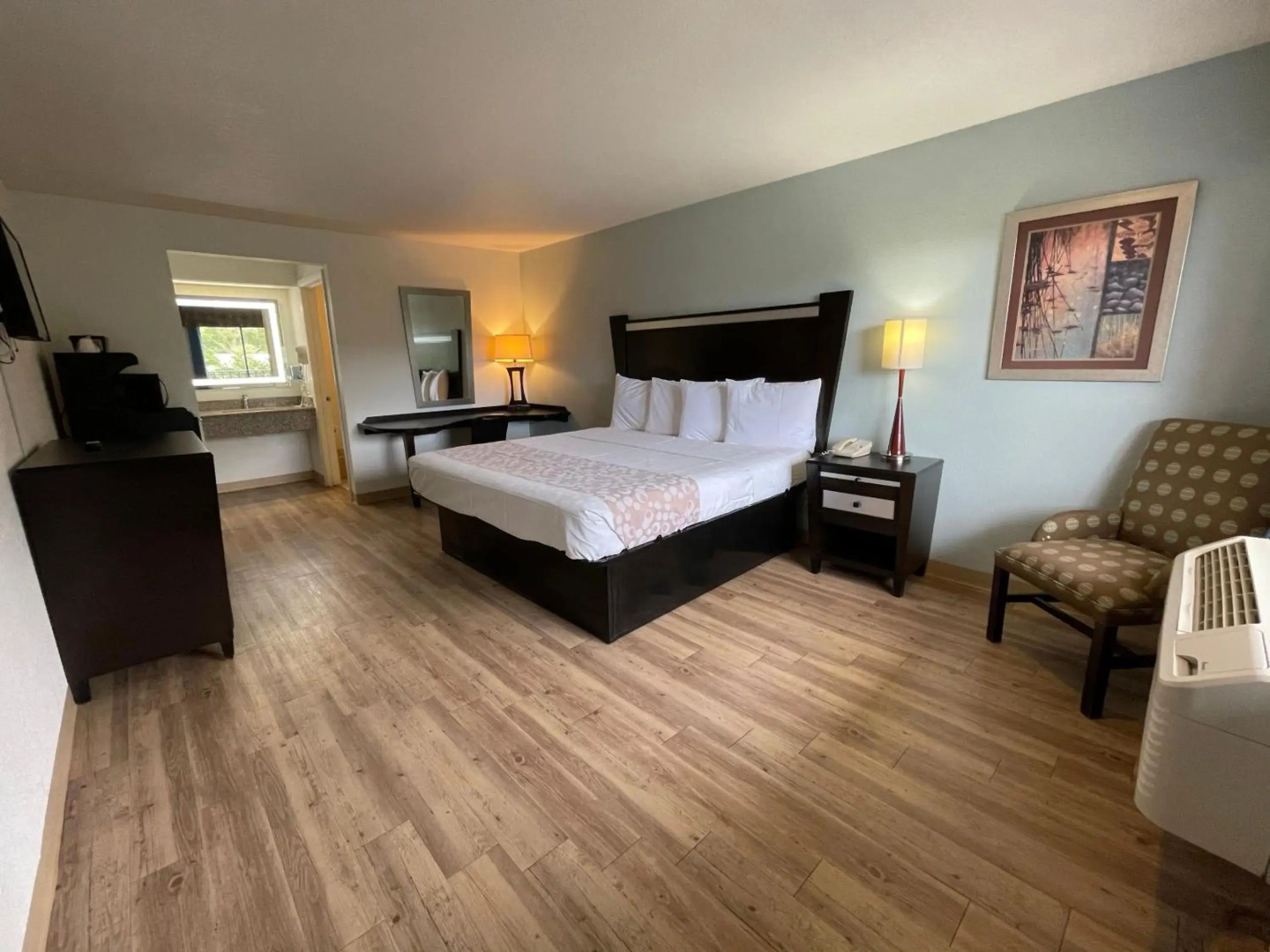Foto - Tricove Inn & Suites