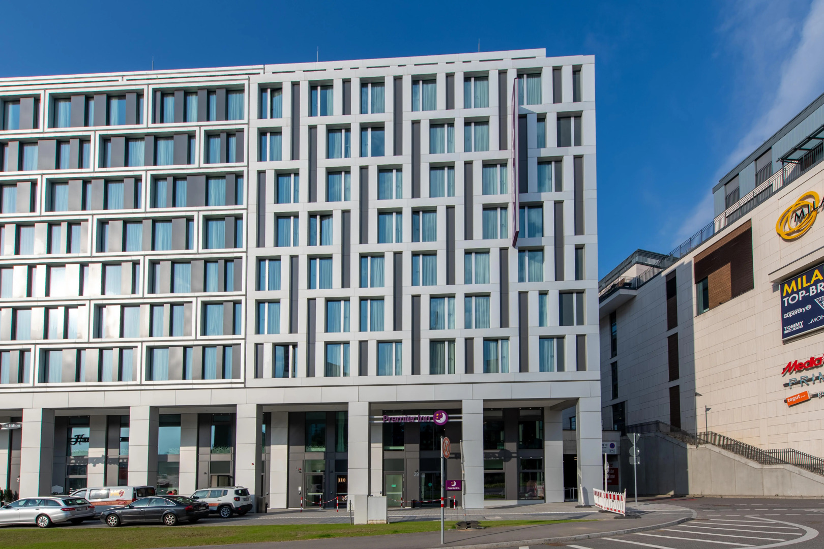 Photo - Premier Inn Stuttgart City Centre