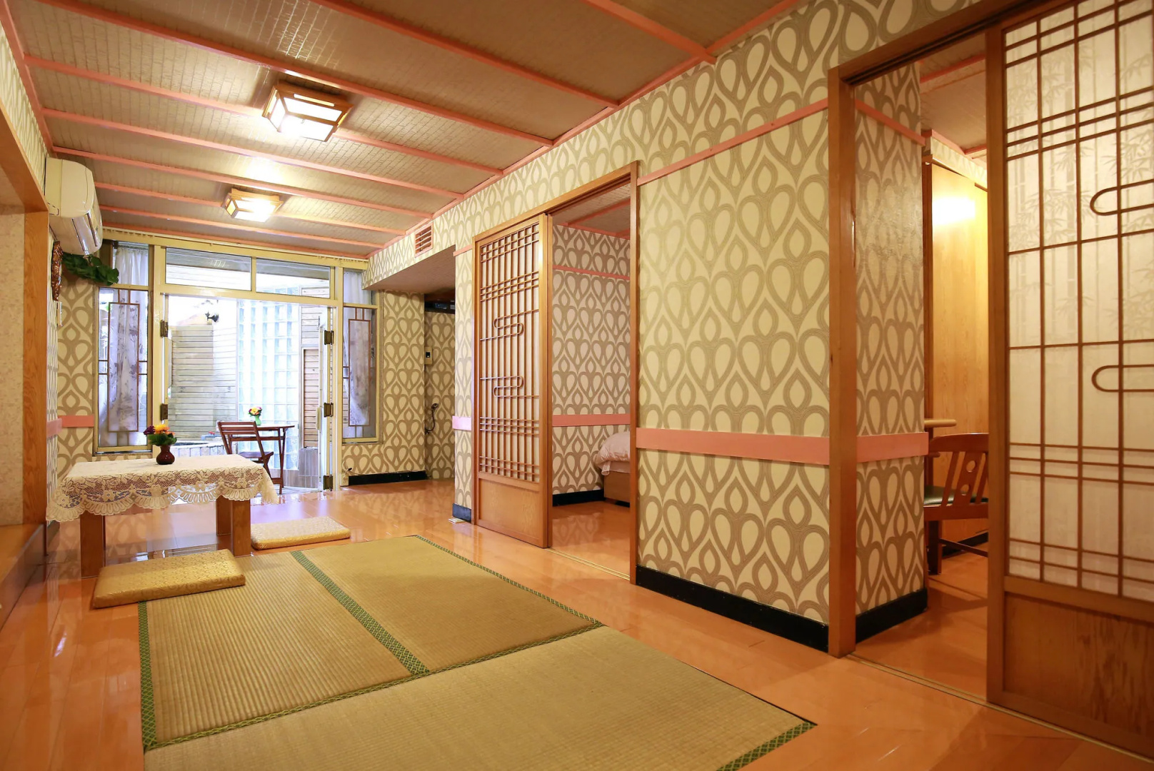 Photo - Phoenix Pavilion Hot Spring Hotel