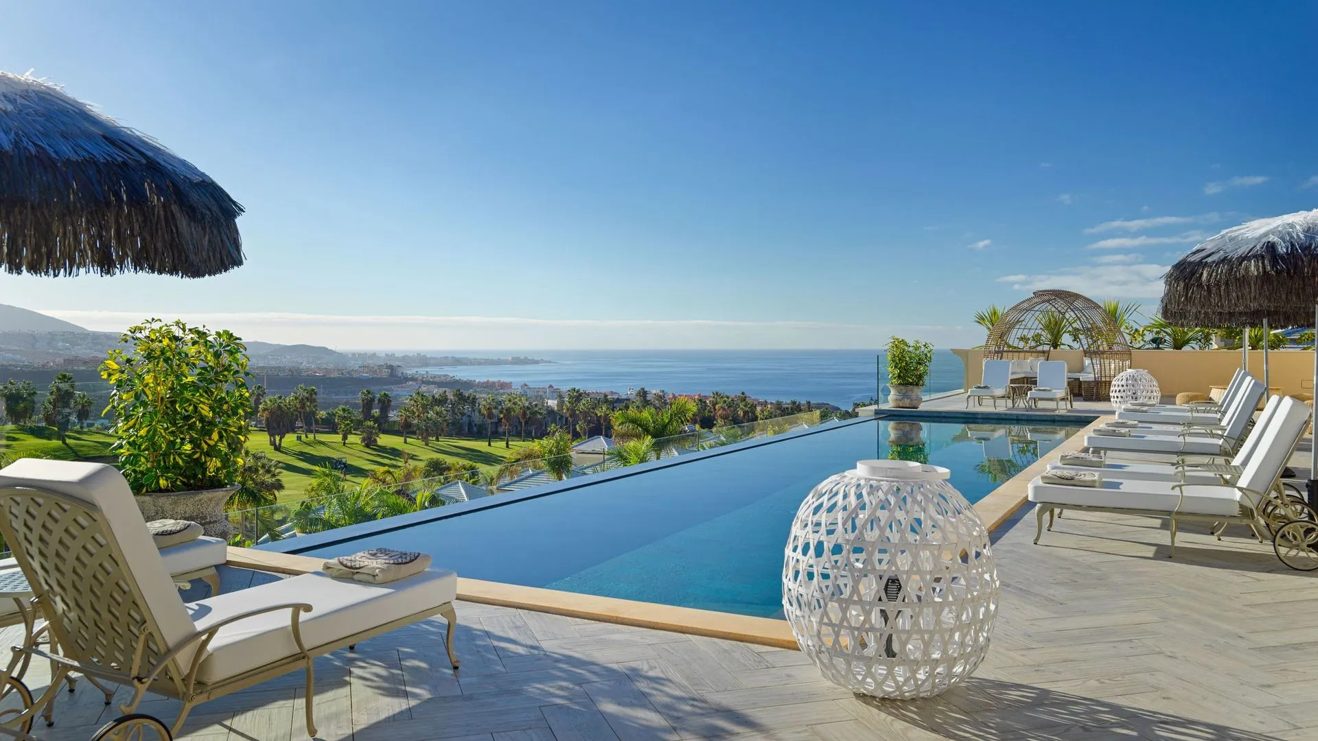 Photo - Royal River, Luxury Hotel - Adults Only