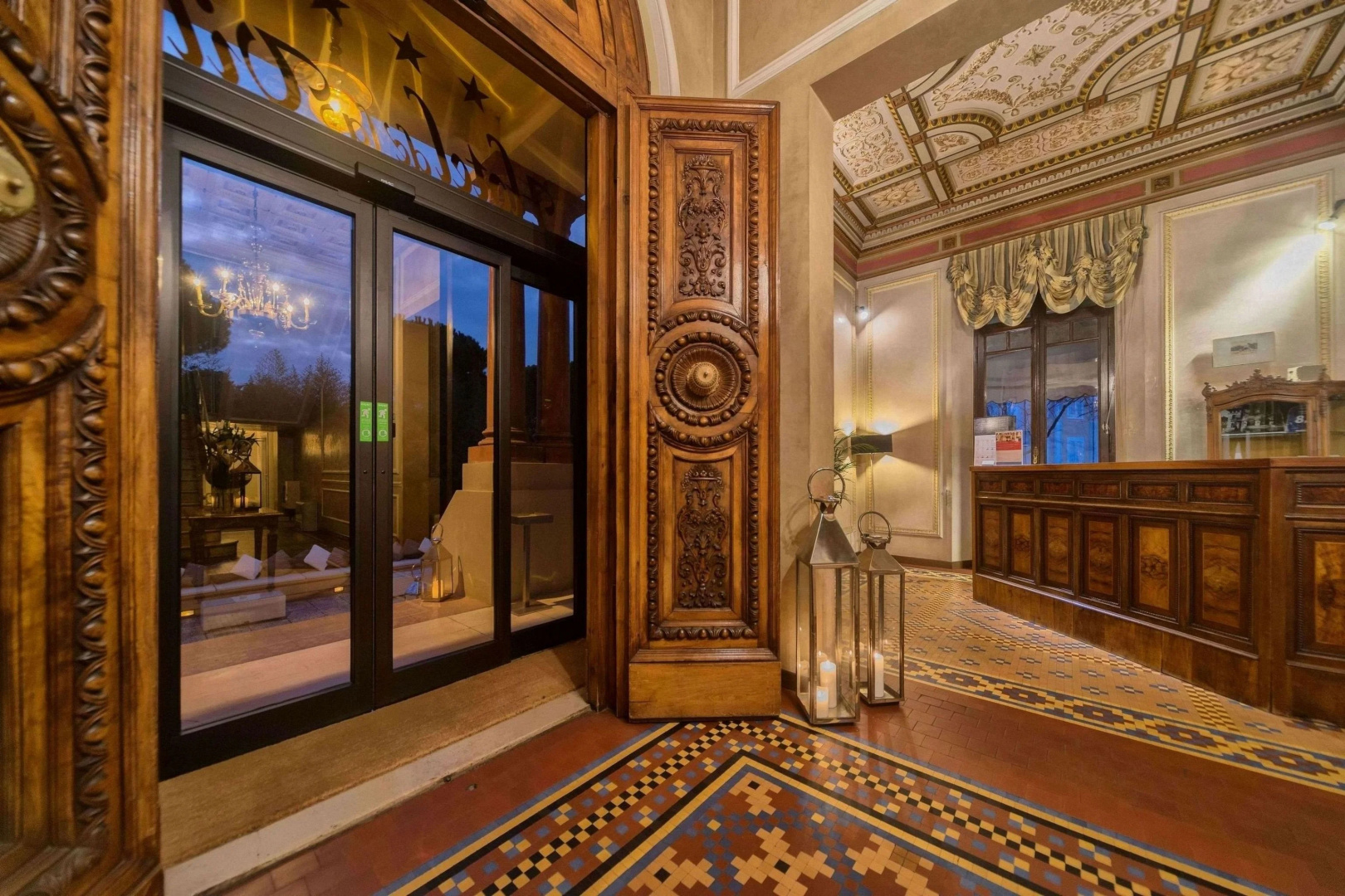 Foto - Hotel De la Ville