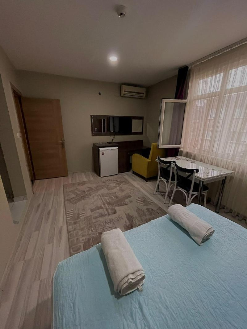 Photo - Palmiye Suit