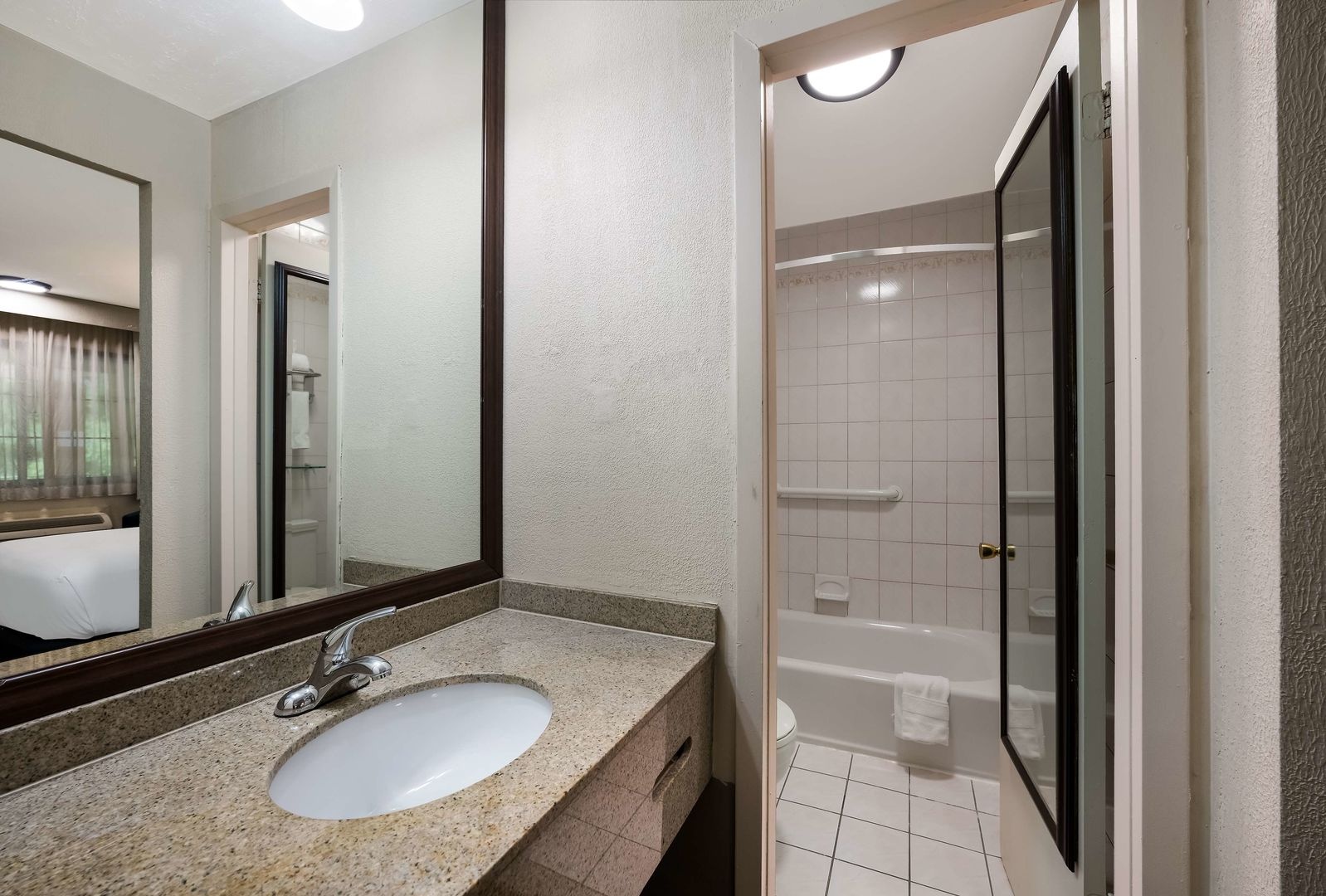 Photo - SureStay Plus by Best Western Woodbury Inn